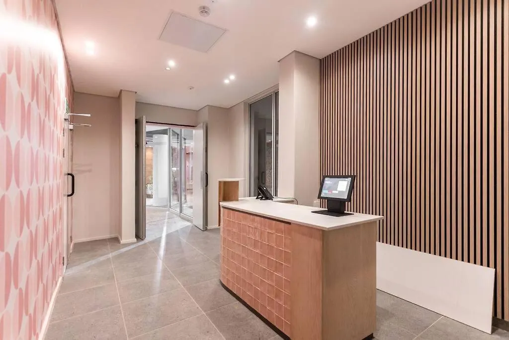 The Rose 102 -2Bedroom Apartment With Rooftop Pool Κέιπ Τάουν