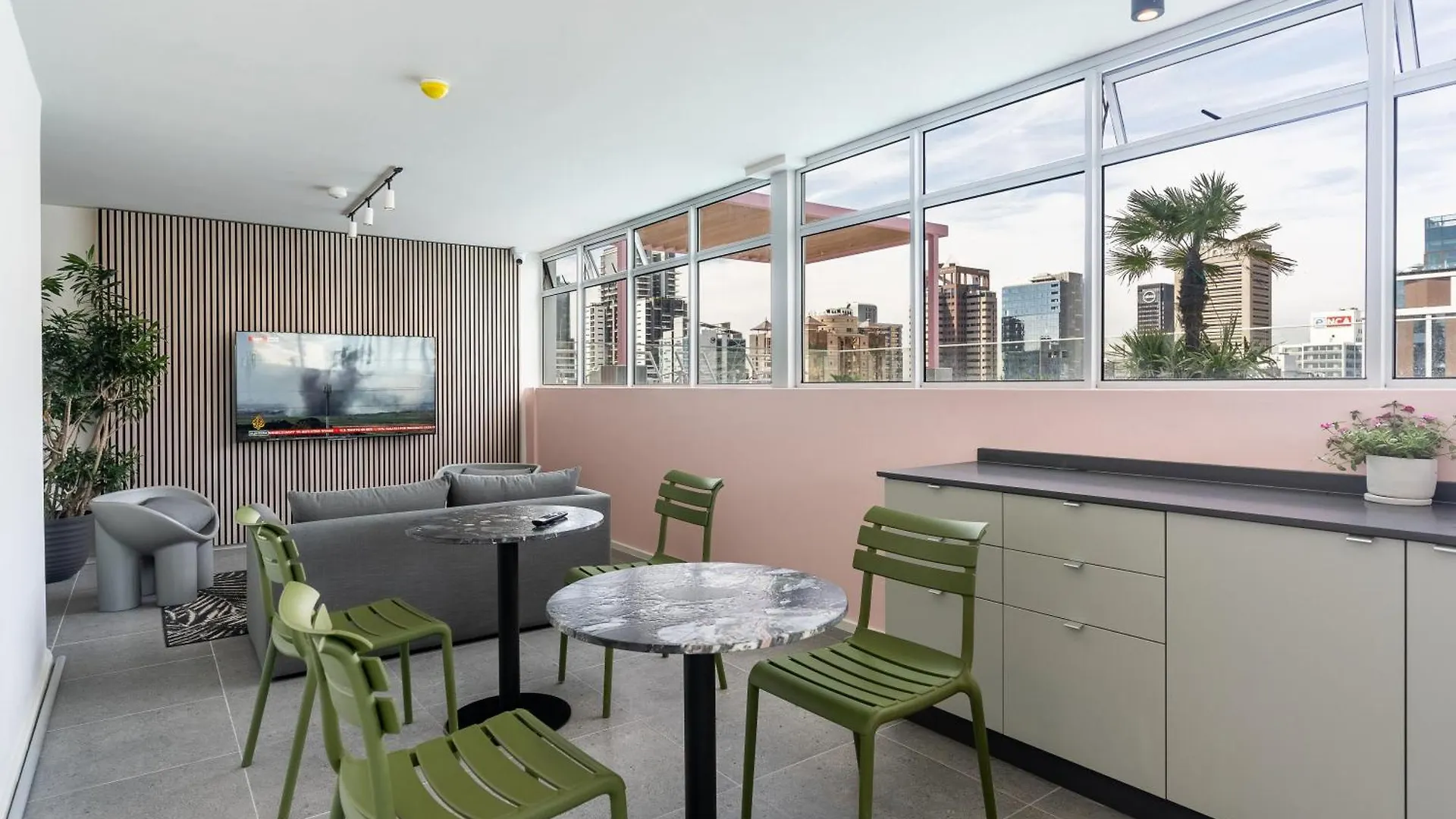 The Rose 102 -2Bedroom Apartment With Rooftop Pool Κέιπ Τάουν Νότια Αφρική